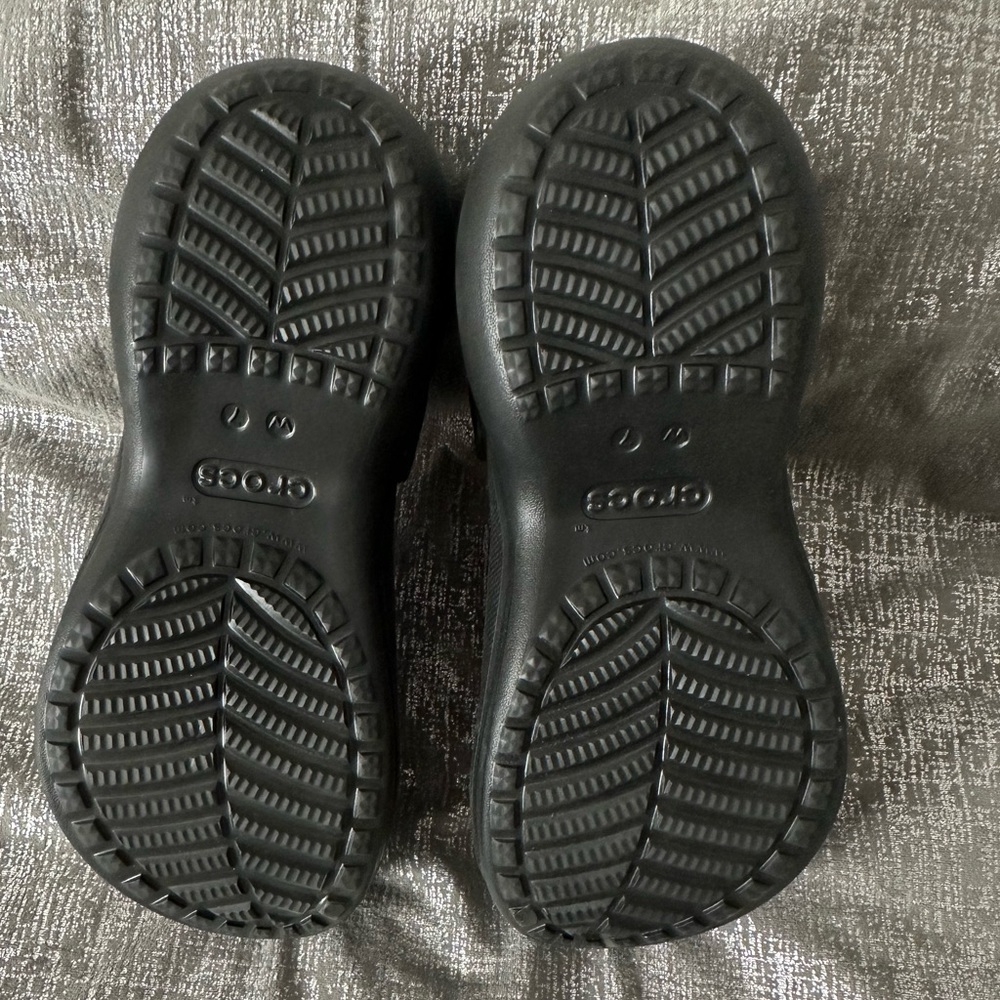 Crocs Classic Translucent Glitter Platform Clog P… - image 5